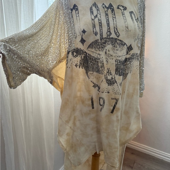 WE THE FREE City Sparkle Oversize Tee Tunic EUC Size Large - Picture 2 of 5